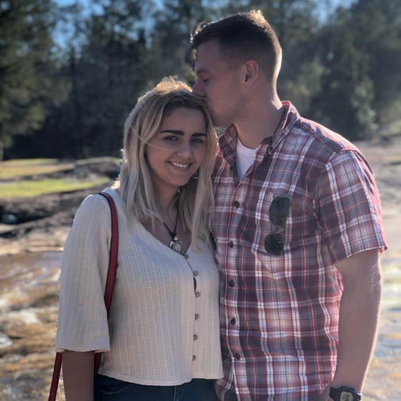 Meet your Posher, Yeralis - Picture 1 of 1